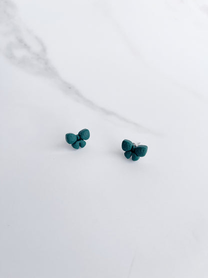 Bow stud
