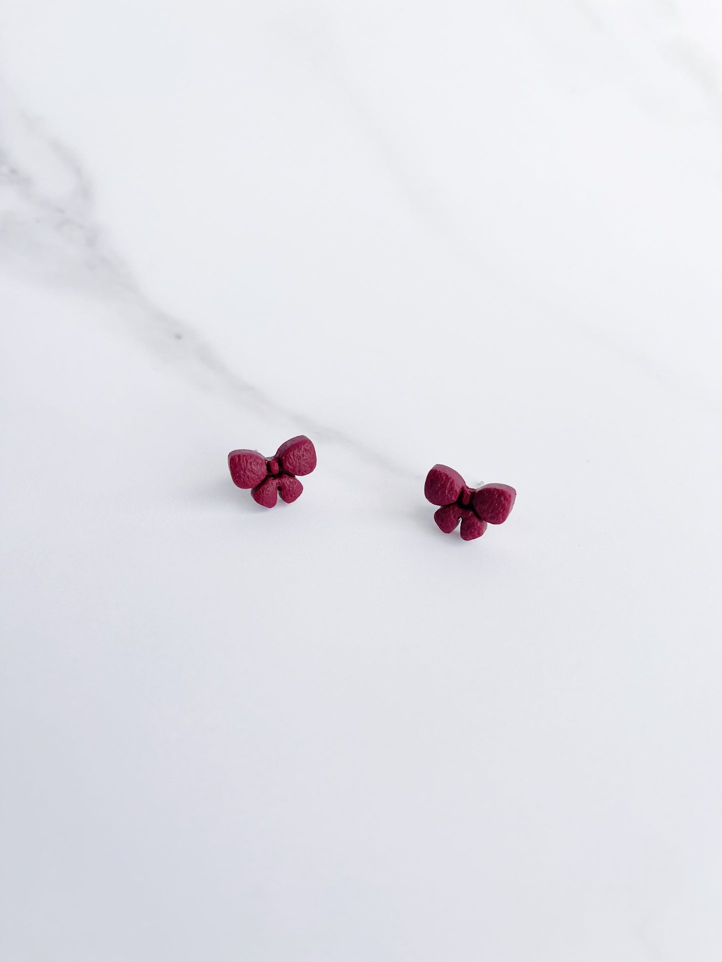 Bow stud