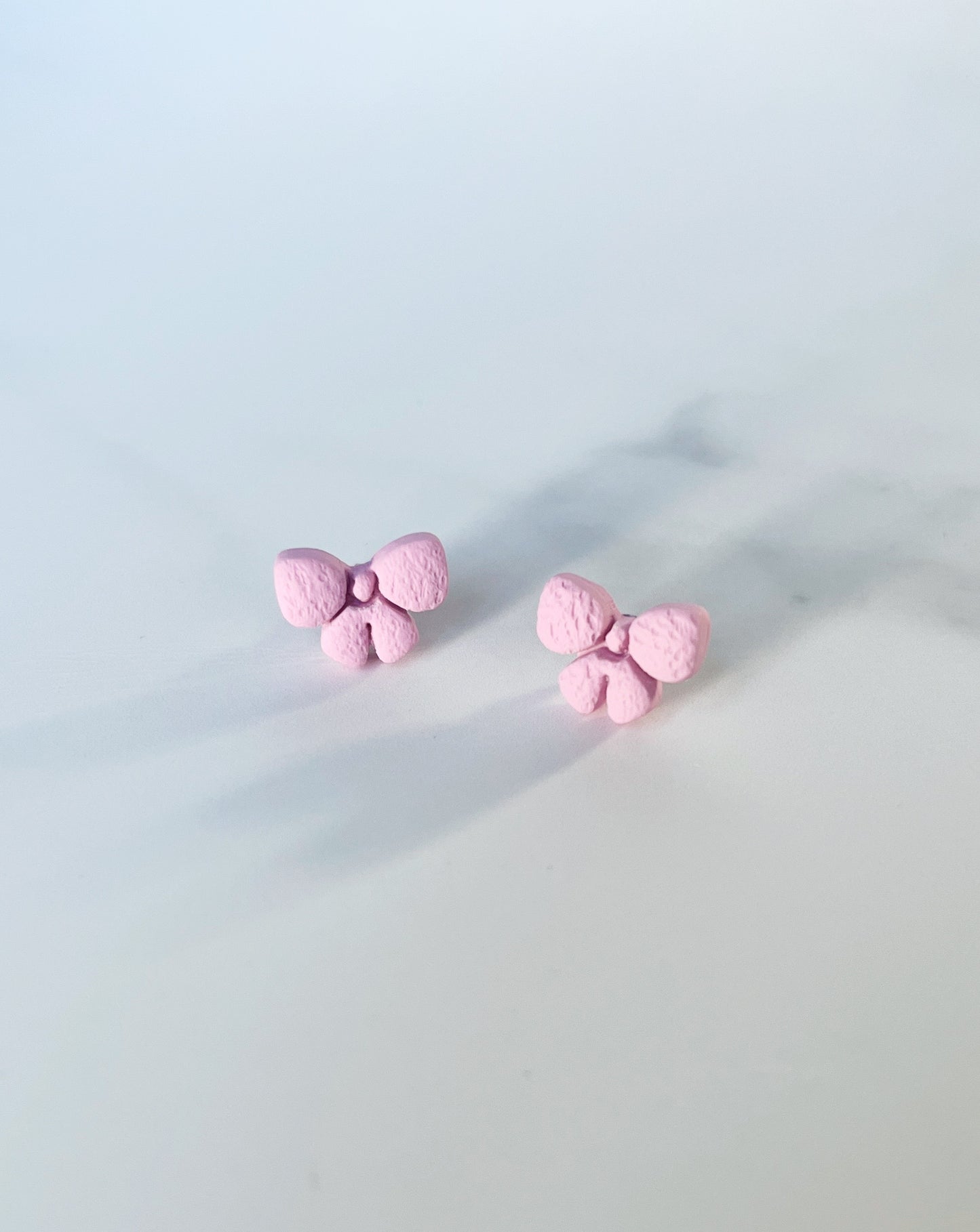 Bow stud